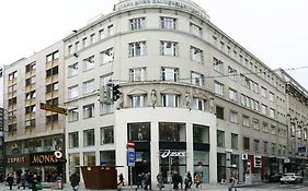 Continental Hotel-Pension